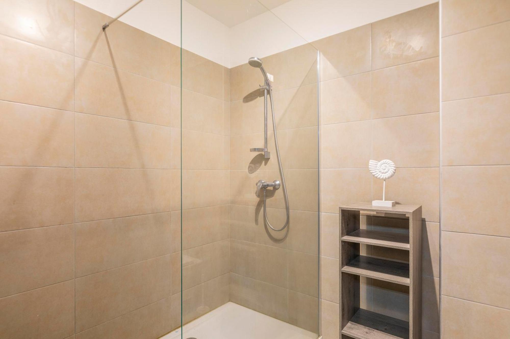 Residence A Marina Лумйо Екстер'єр фото