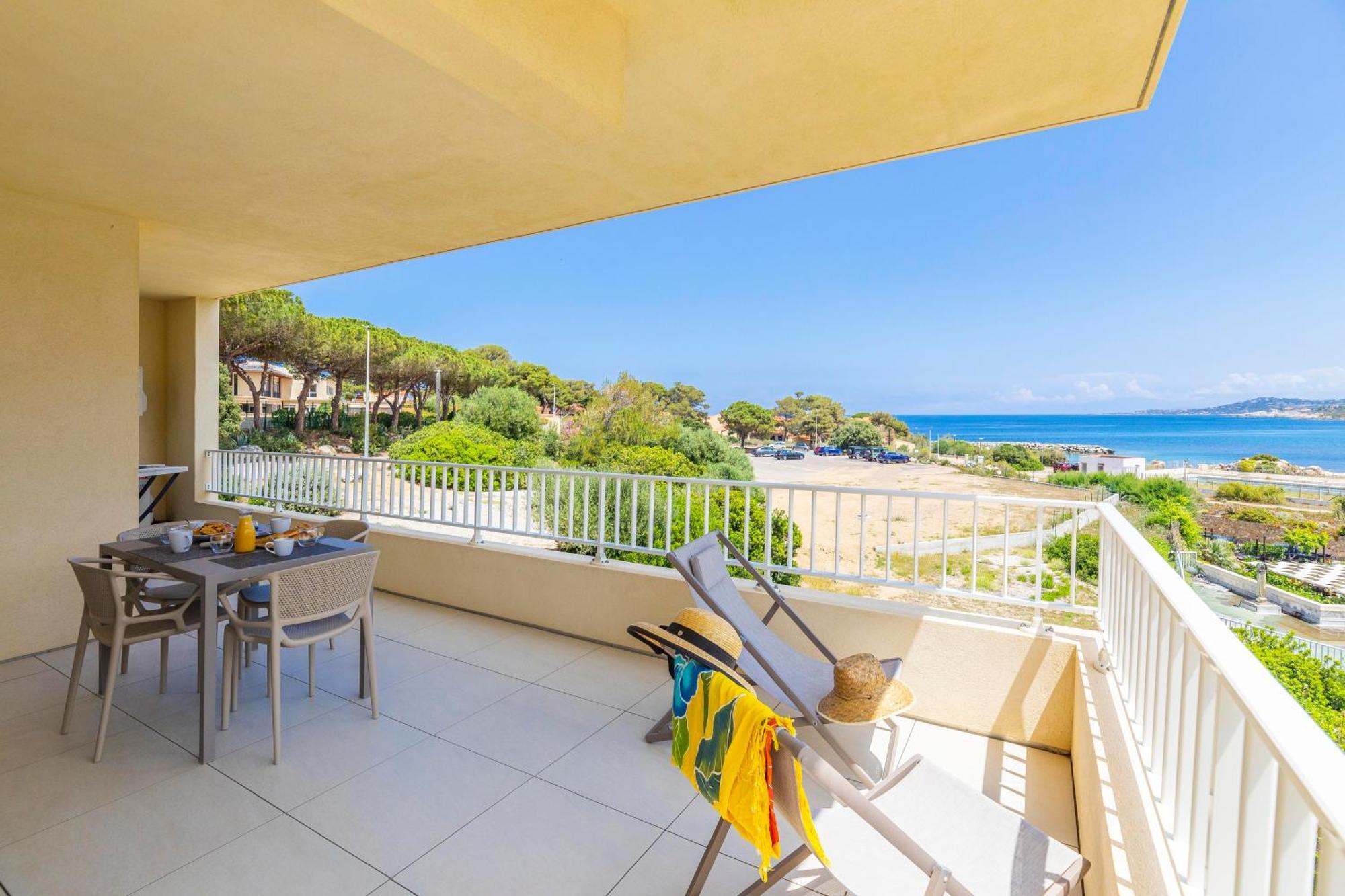 Residence A Marina Лумйо Екстер'єр фото