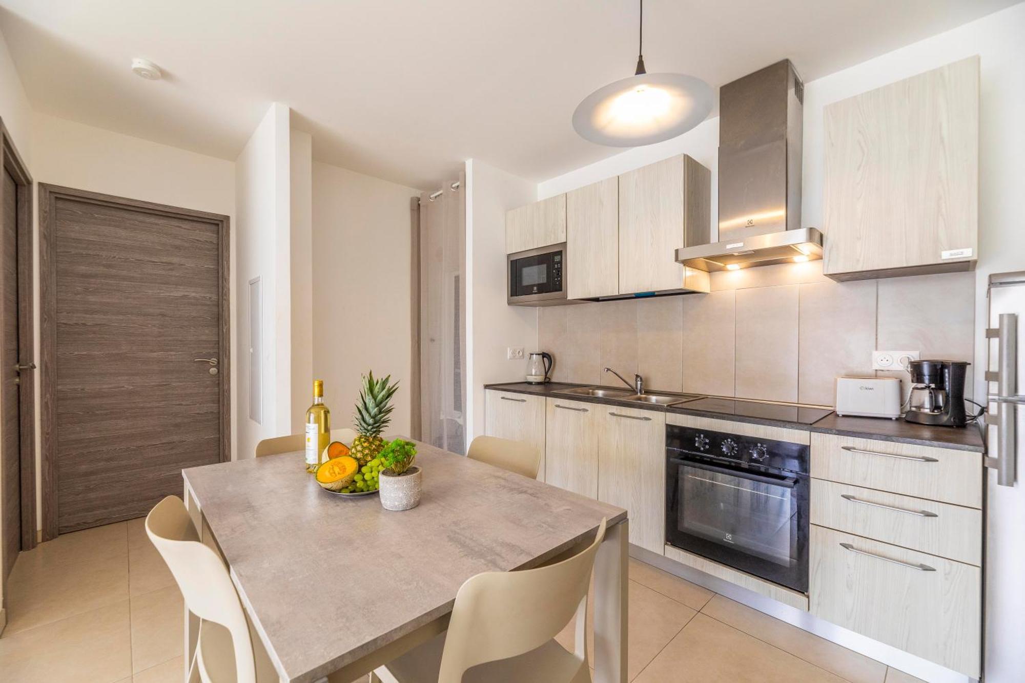 Residence A Marina Лумйо Екстер'єр фото