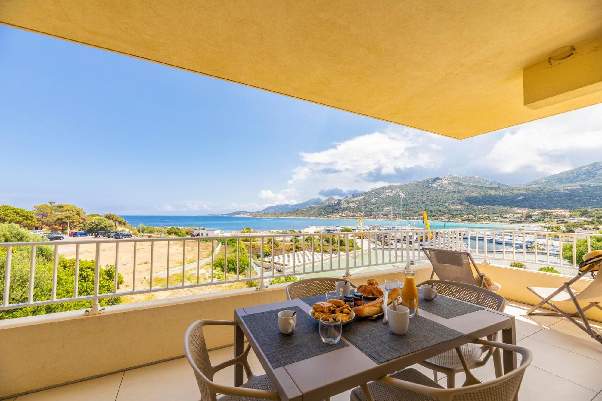Residence A Marina Лумйо Екстер'єр фото
